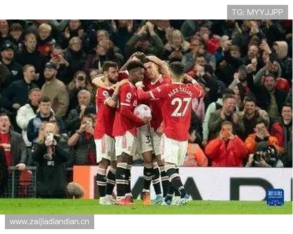 曼联更衣室矛盾再度曝光:球队近期稳定性面临考验,竞争格局受到影响